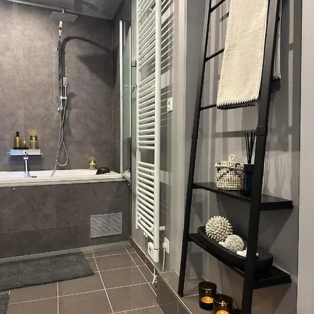 L'entre 2 - Wellness 4* Amay
