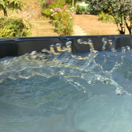 L'entre 2 - Jacuzzi Privé -sauna-balnéo 4* Amay