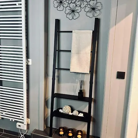L'entre 2 - Jacuzzi Privé -sauna-balnéo 4* Amay