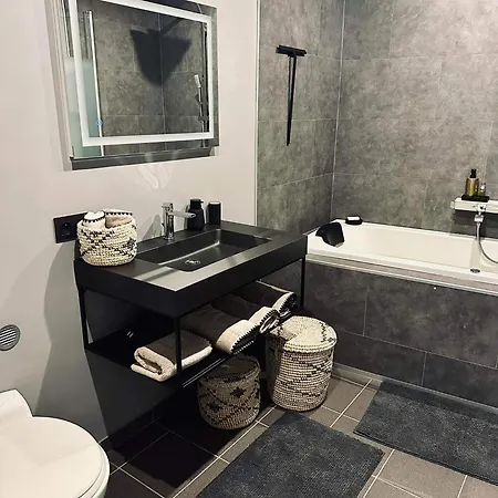 Pensión L'entre 2 - Jacuzzi Privé -sauna-balnéo 4*